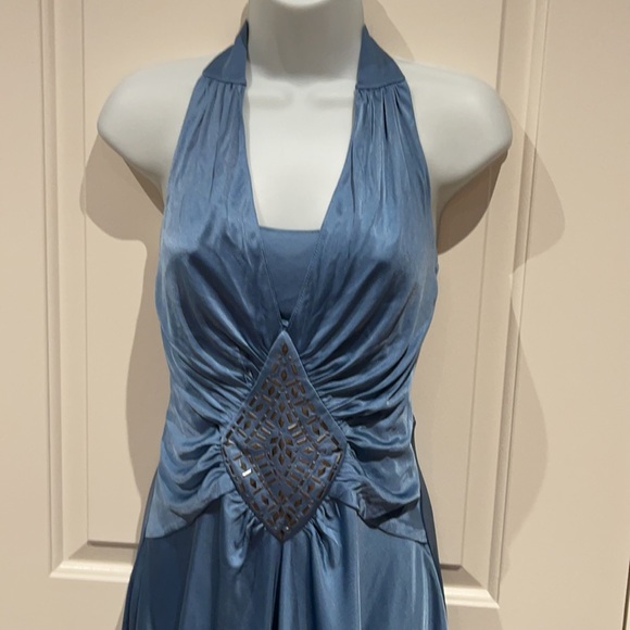 Dress - Picture 2 of 5